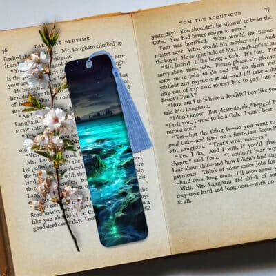 Karanlıkta Parlayan Püsküllü Kitap Ayracı